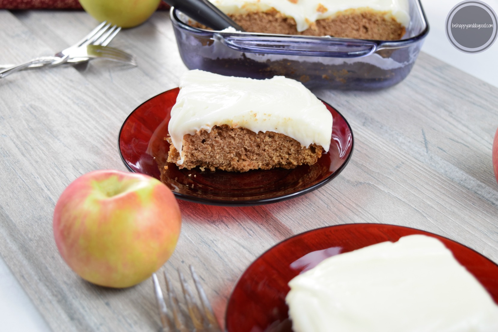 Does Applesauce Make Cake Moist